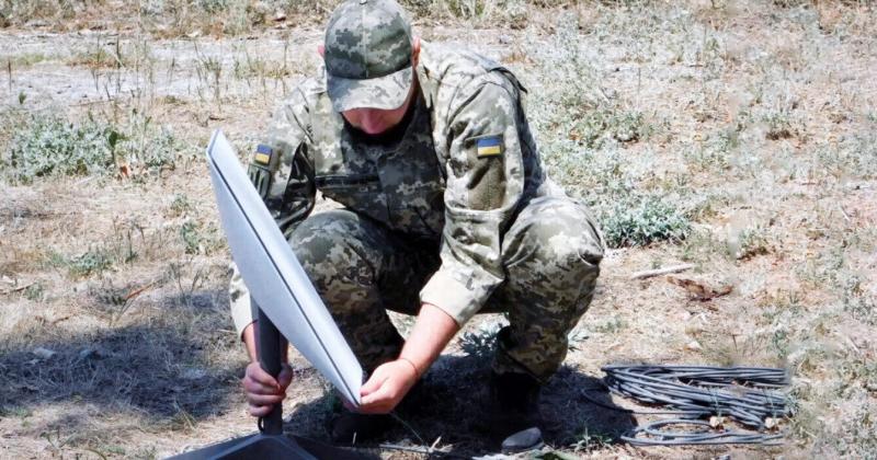 Вето Навроцького позбавляє Україну можливості отримати фінансову підтримку від Польщі та доступ до Starlink, - заявив польський віцепрем'єр Гавковський.