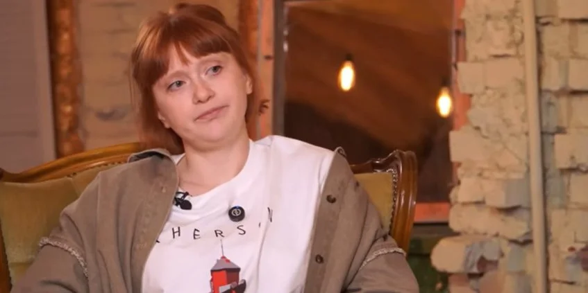 Оксана Жданова, донька відомих акторів Віктора Жданова та Олени Хохлаткіної, поділилася своїми почуттями щодо рішення батьків розлучитися.