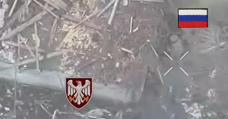 Десантник 82-ї бригади знищив двох ворогів під час стрілецького зіткнення, один із яких виконував обов'язки командира групи. ВIДЕО
