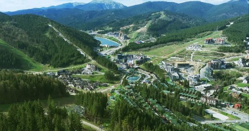 Служба відновлення має намір реалізувати проект зі спорудження нової траси до Буковеля, витративши на це 6,6 мільярда гривень.