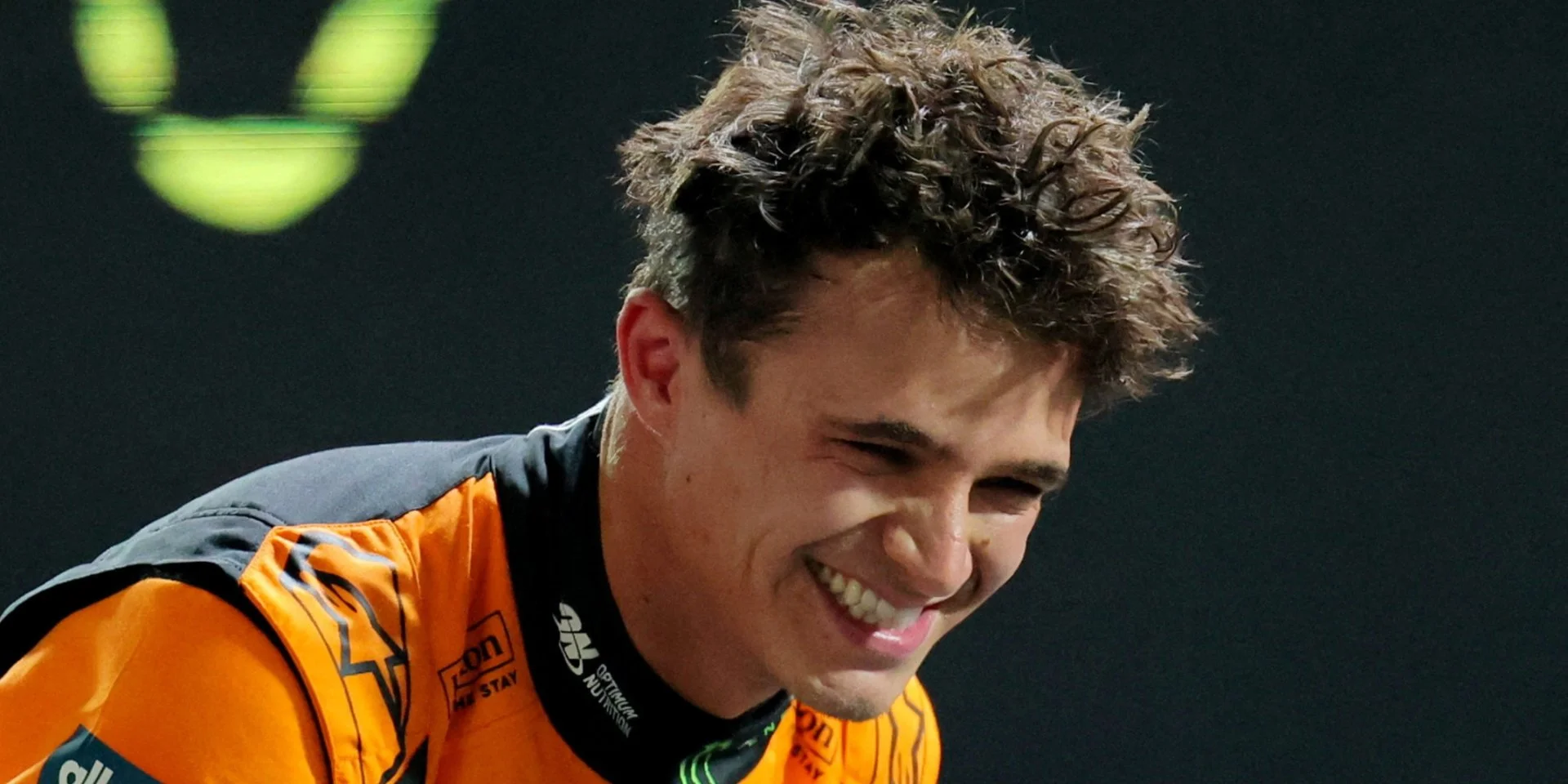 Гегемонія Ферстаппена нарешті завершилася. Після 17-річної паузи титул чемпіона Формули-1 здобув гонщик Макларена.