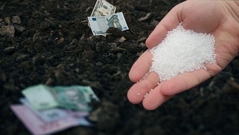 Мільярди доларів на підтримку агресора: Сполучені Штати активно закуповують російські добрива, незважаючи на конфлікт.