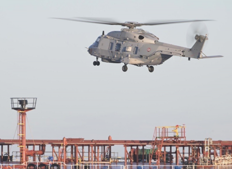 Французькі військово-морські сили захопили танкер, що належить російському тіньовому флоту, у водах Середземного моря.