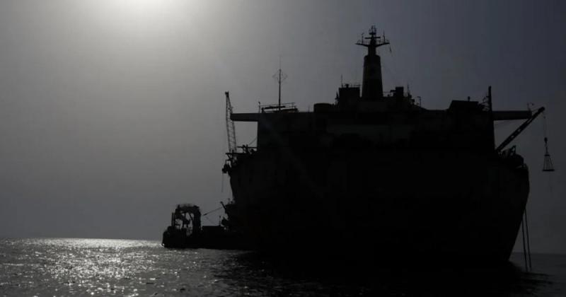 В Росії вичерпуються резервуари для незбутого нафтопродукту.