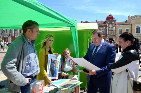 У Кропивницькому стартував фестиваль «Весняний книговир»