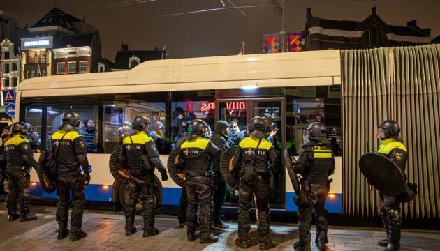 В Амстердамі сталася атака на ізраїльських футбольних уболівальників, після чого Нетаньягу дав розпорядження відправити літаки для їхньої евакуації.