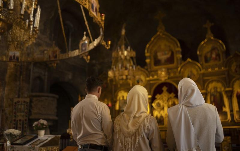 Ключові дати та релігійні свята весною відповідно до нового календаря: повний перелік.