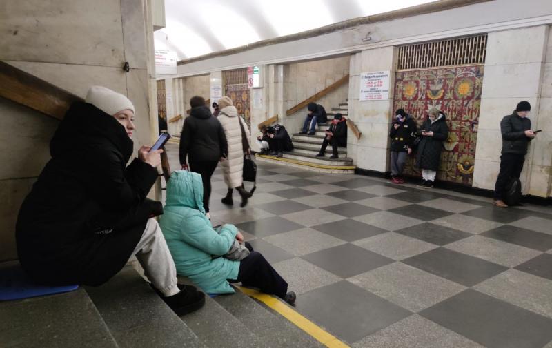 У Харкові стався вибух, внаслідок якого зафіксовано влучання в одному з районів, повідомив Терехов.