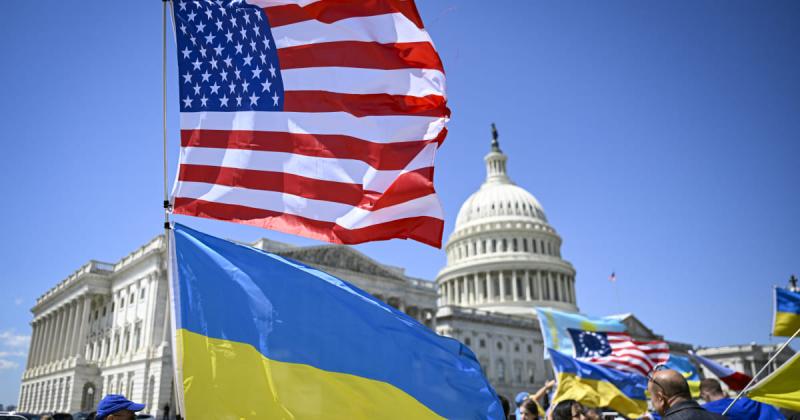ЗМІ повідомляють, що в команді Трампа вважають, що угода з Україною щодо природних ресурсів може стати прикладом для укладання аналогічних угод з іншими країнами.