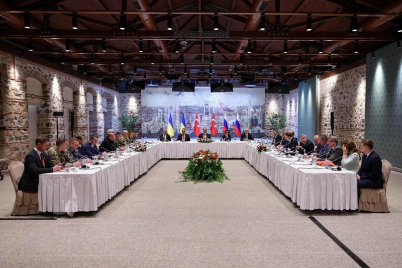 ЗМІ: Росія наполягала на міжнародному визнанні Криму під час переговорів у Стамбулі.