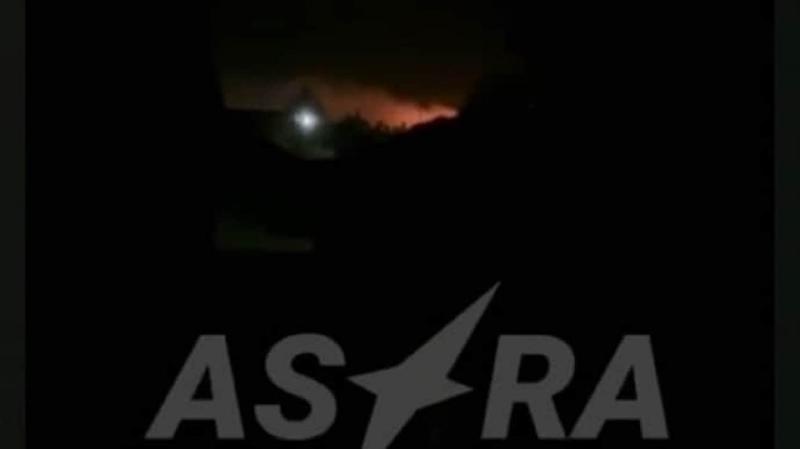 У соцмережах повідомляють, що російський Єльць знову піддається ударам з боку дронів.
