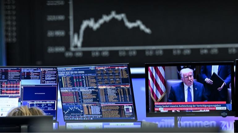 Ринки піднялися вгору після того, як Трамп запровадив заборону на митні збори.