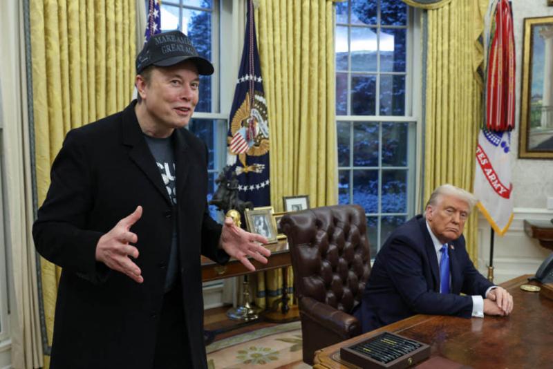 ЗМІ повідомляють, що Трамп відчуває роздратування через критику з боку Маска щодо його 