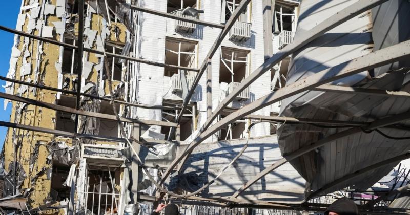 Російські безпілотники здійснили масштабний напад на Одесу, внаслідок якого постраждала дитина, повідомляє обласна військова адміністрація.