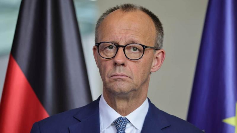 У Німеччині представники політичних сил з різних сторін закликають Мерца до проведення діалогу з Путіним.