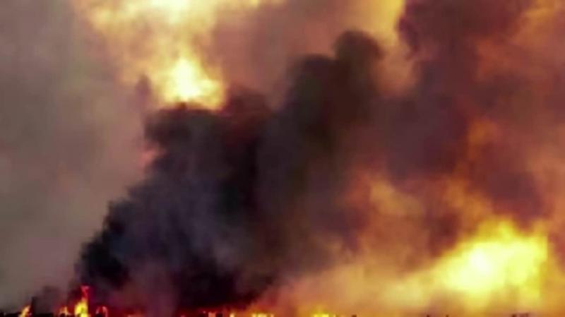 Противник здійснив напад на Запорізький регіон: двоє осіб отримали травми, виникли пожежі.