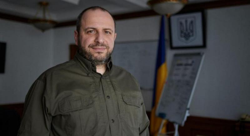 Умєрова обрали на посаду секретаря Ради національної безпеки і оборони.