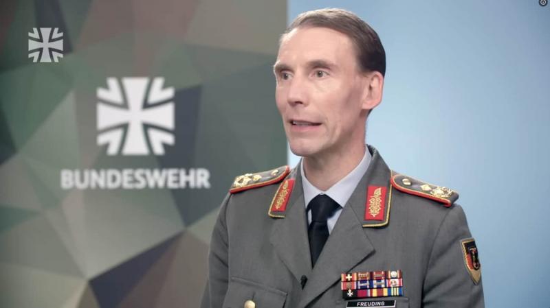 Генерал з Німеччини: Росія має намір одночасно випустити 2000 дронів на територію України.