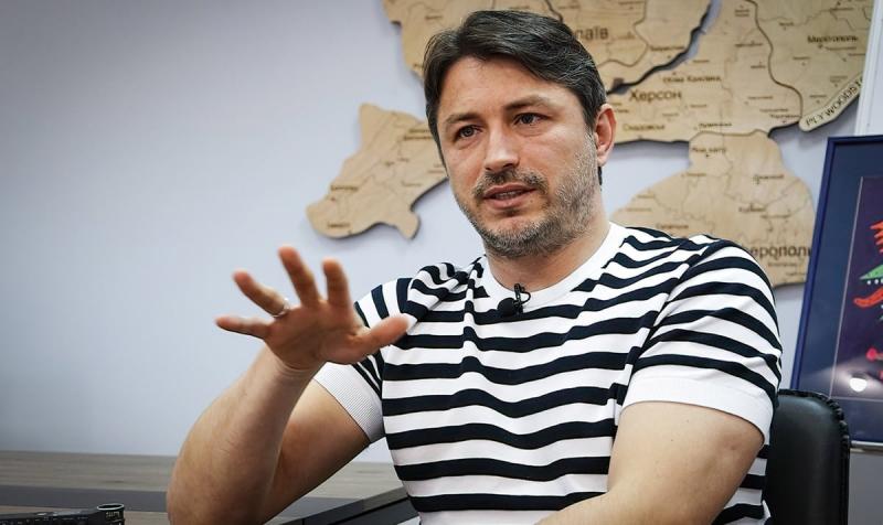Притула не зміг повністю насолодитися щастям від народження сина: волонтер вчетверте став татом.