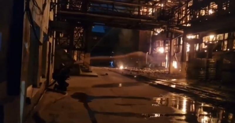 Пожежа в Ярославлі: в Росії спалахує величезний завод, що має зв'язок з військово-промисловим комплексом (відео)