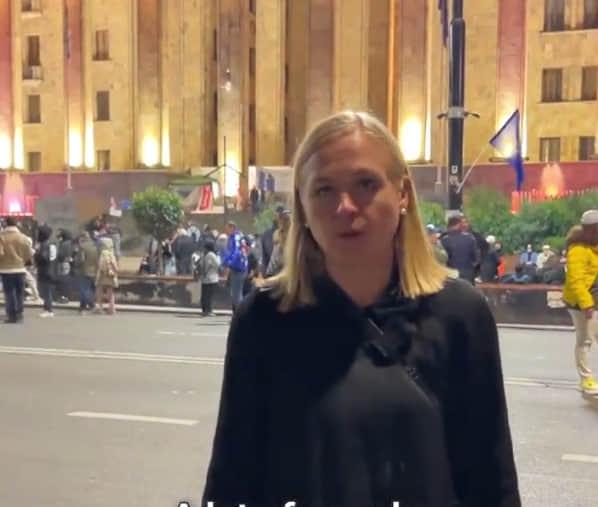 Прем'єр-міністр Грузії скасував переговори з головою ОБСЄ після того, як вона взяла участь в антиурядовій акції протесту.