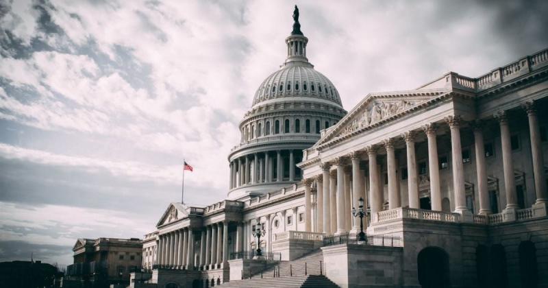 Сенат США вперше за довгий час відмовився затвердити тимчасове фінансування для уряду.