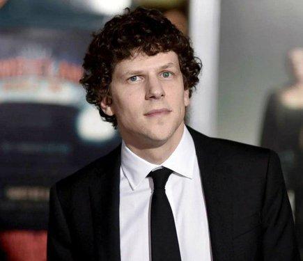 Актор Джессі Айзенберг вирішив подарувати свою нирку незнайомій людині.