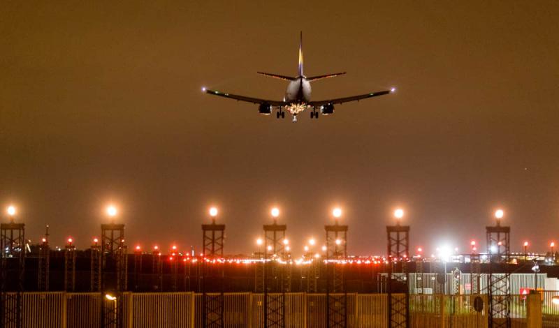 Аеропорт Брюсселя вже втретє за тиждень призупинив свою діяльність через присутність безпілотника.