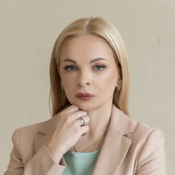 Плівки, долари та спроби нейтралізувати НАБУ: чому система знову намагається придушити незалежність.