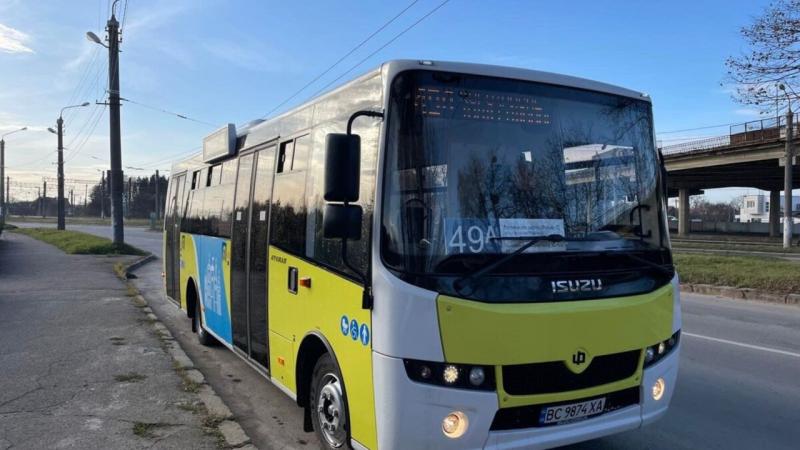 Кондиційовані автобуси та низькопідлогові секції. У Львові з'явилися нові автобуси на маршрутах.