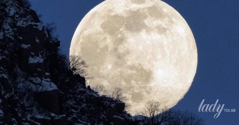 Молодий місяць у знаку Стрільця 20 грудня 2025 року: які події можуть нас очікувати в цей період.