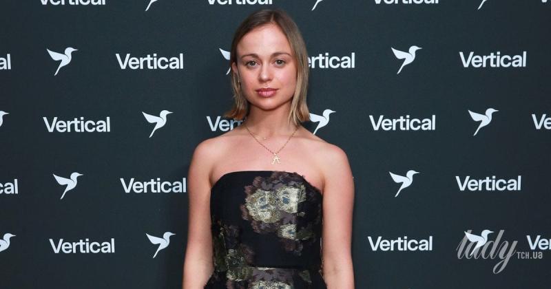 У максі-сукні та без обручки: леді Амелія Віндзор відвідала захід у Лондоні.