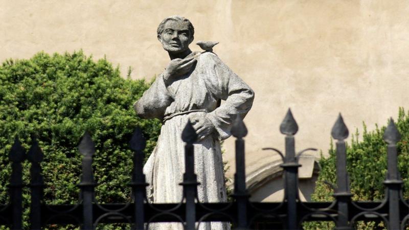 Папа у зв'язку з 800-річчям від смерті святого Франциска підкреслює, що його послання про мир залишається актуальним і сьогодні - Vatican News.