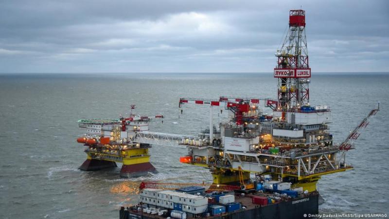 Українські сили завдали удару по трьом буровим платформам 