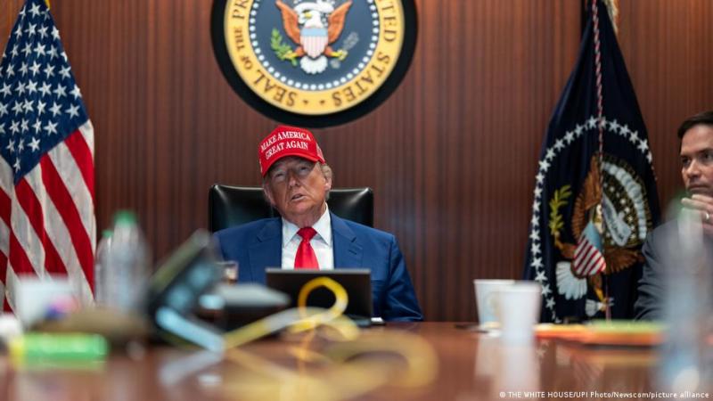 Трамп зробив скандальний жест на території заводу Ford.