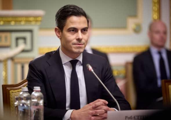 Прем'єр-міністр Нідерландів заявив, що конфлікт на Близькому Сході не повинен відволікати міжнародну спільноту від надання допомоги Україні.