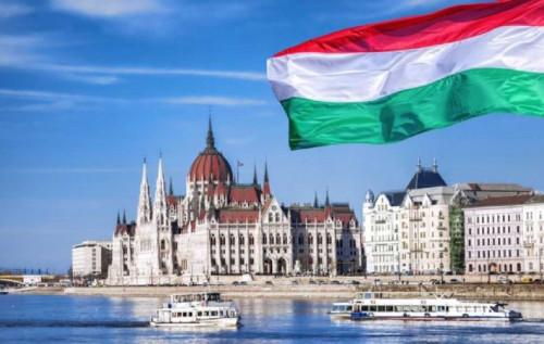 В Орбана створюють умови для тривалого утримання викрадених коштів і активів Ощадбанку.