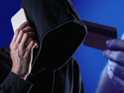 На Рівненщині літня жінка стала жертвою шахрайства і втратила 80 тисяч гривень.