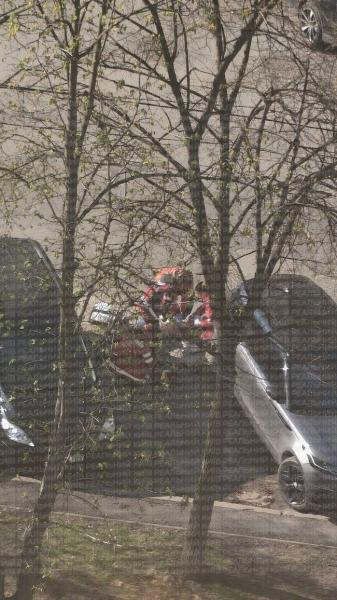 У Голосіївському районі столиці України стався інцидент, коли чоловік відкрив вогонь по перехожим. Внаслідок стрілянини одна особа загинула, а декілька отримали поранення. - Новини Весь Харків