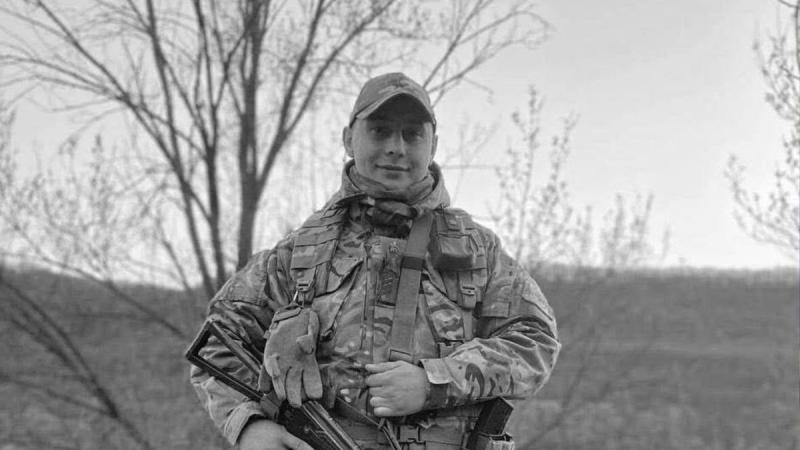 Олександр Дєдов, володар титулу чемпіона України з ММА, tragically загинув на фронтових теренах.