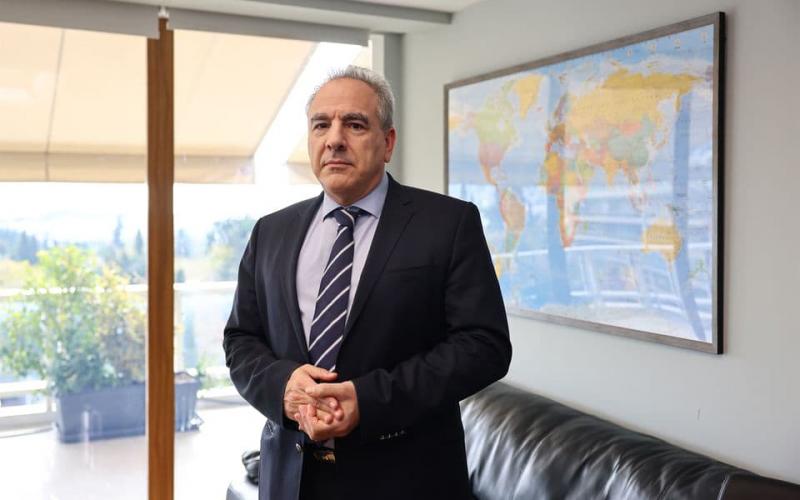Російські розіграшники влаштували жарт над грецьким чиновником, обговорюючи український морський безпілотник.