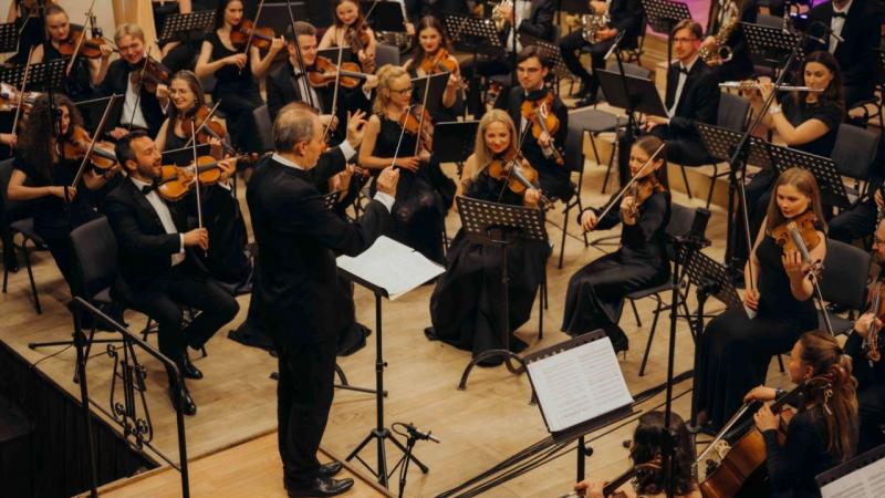Скандал у Львівській філармонії: заступниця директора оголосила про своє звільнення через 