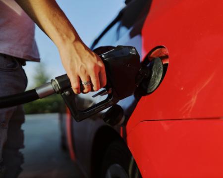 В Україні вартість бензину може піднятися до 93 гривень за літр.