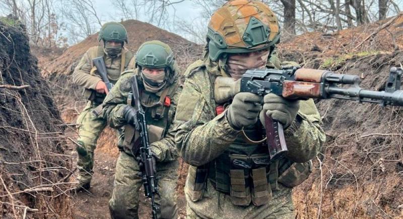 Противник намагається оточити Костянтинівку, збільшуючи 