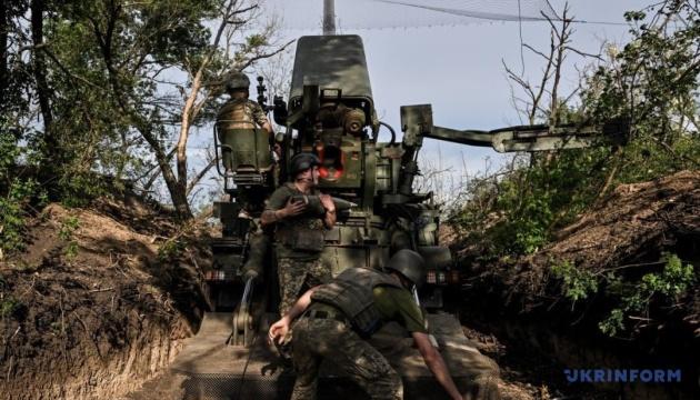 Російські збройні сили здійснюють найбільший тиск у напрямках Покровська та Костянтинівки, за останню добу на фронті відбулося 262 зіткнення.