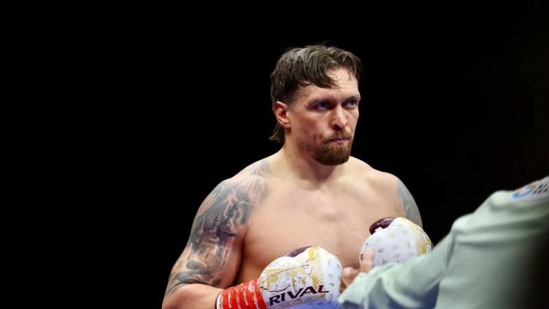 Усик відмовився від титулу WBA, після того як росіянин став новим чемпіоном, що призвело до знецінення поясу.