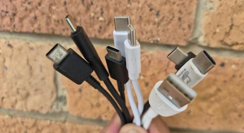 Що можна вигадати зі старим USB-C-кабелем: 5 креативних ідей для використання вдома.