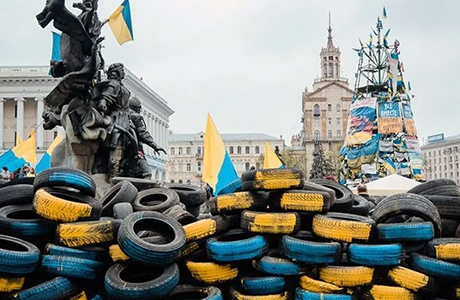 Пам’яті героїв небесної сотні!